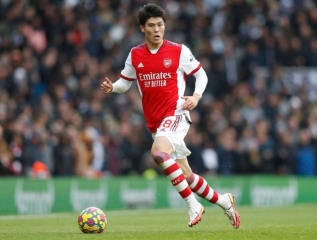 Tomiyasu Takehiro - Cầu thủ Nhật Bản duy nhất đá cho Arsenal
