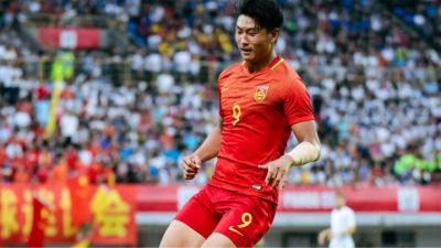 Top 12 cầu thủ trẻ tuổi nhất bóng đá Trung Quốc - Chàng trung vệ có chiều cao vượt trội đứng đầu